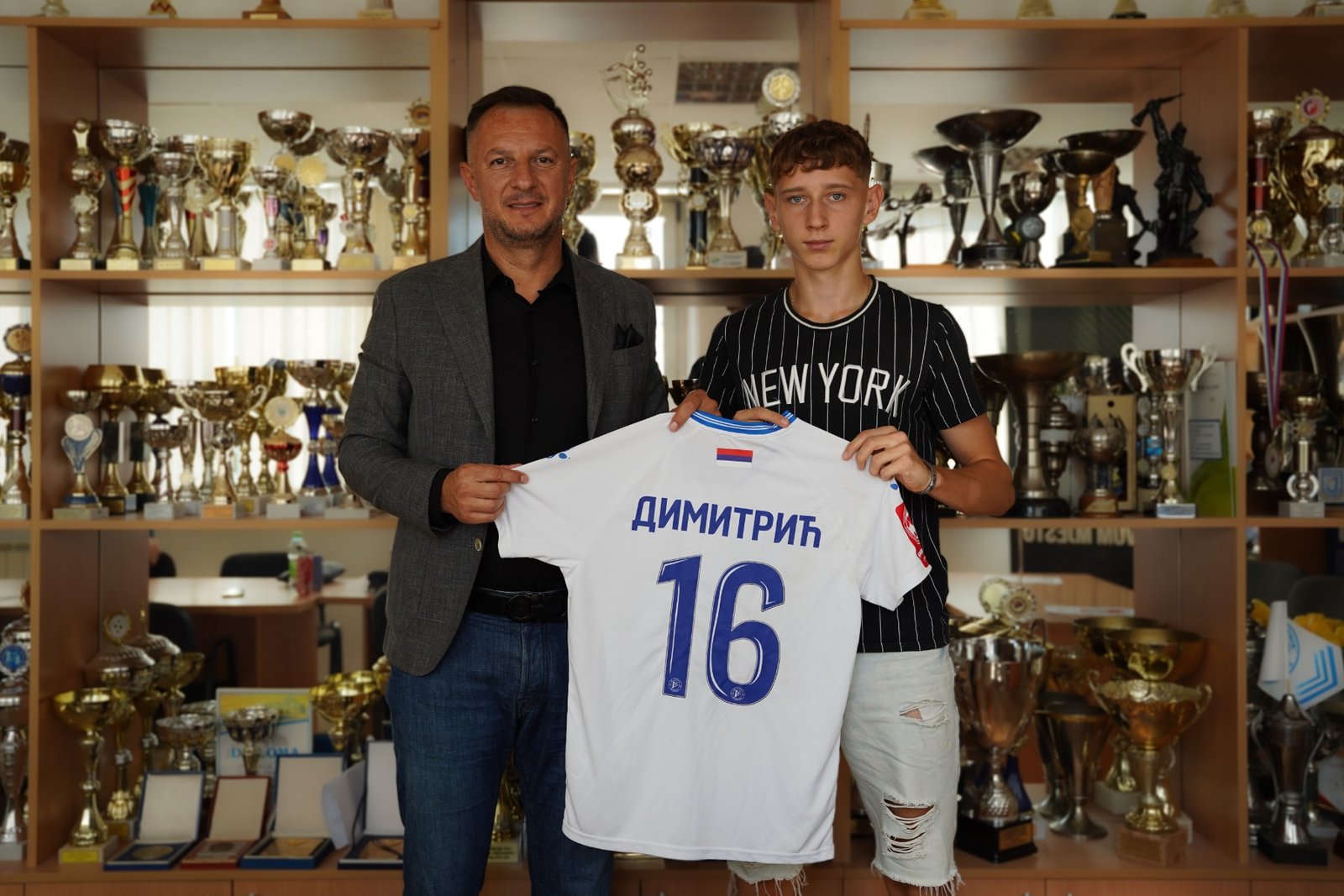 Радников бисер Божидар Димитрић продужио вјерност клубу на три године!